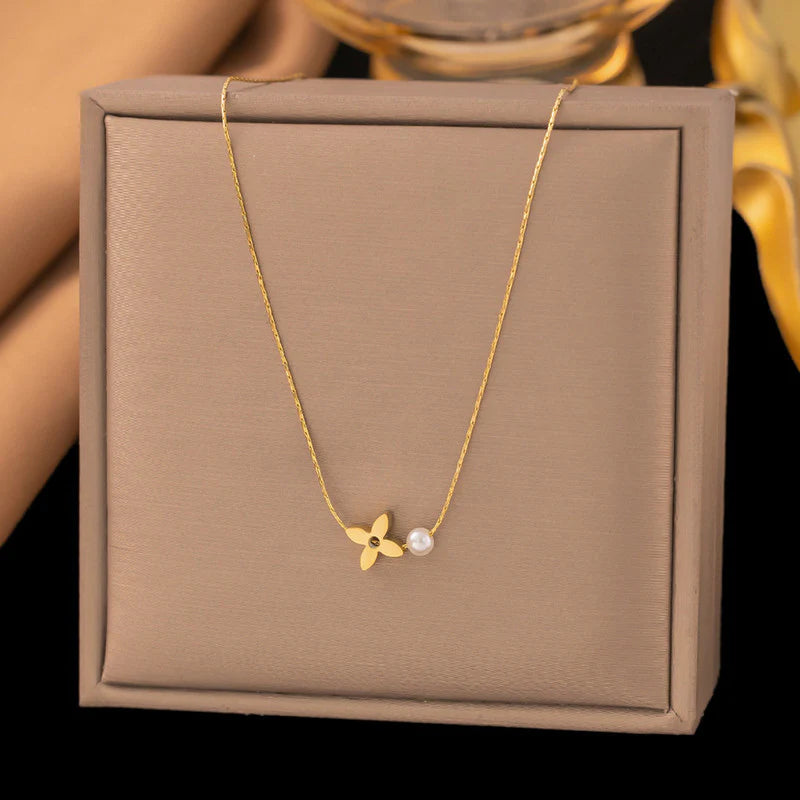 Little Bloom Necklace