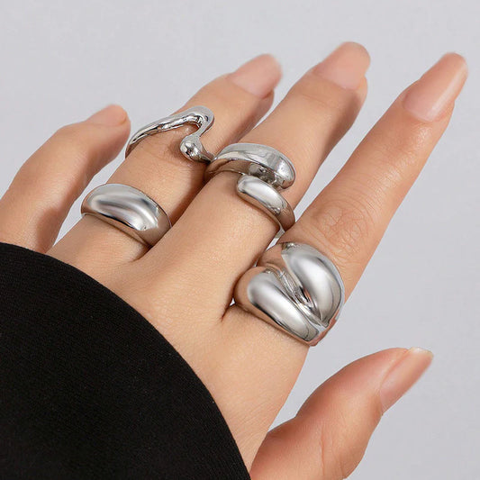 Silver Muse – 4 Ring Stack Set