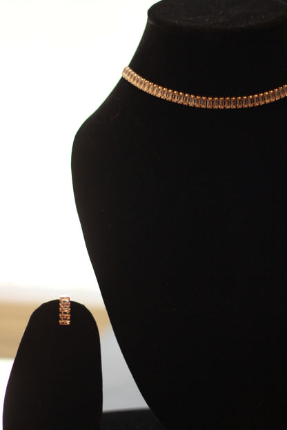 Sunehri Line Choker Set