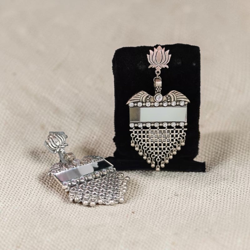 Aaina Padma Drops