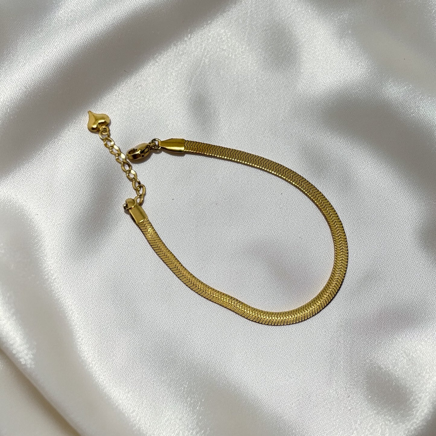 Aura Chain Bracelet