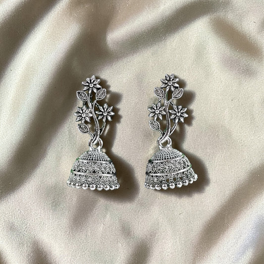 Flora Jhumki