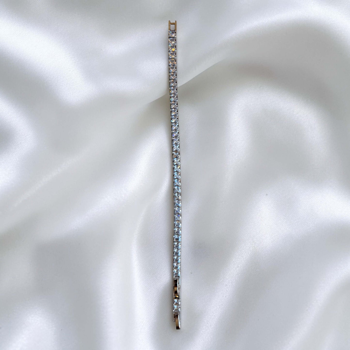 Ice Point-Cut Tennis Bracelet