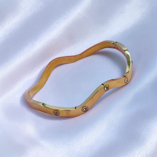 Axis Luxe Bracelet