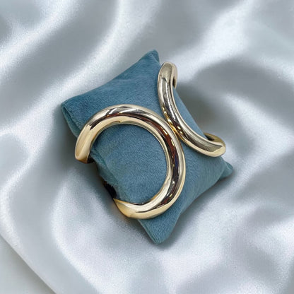 Luna Loop Cuff